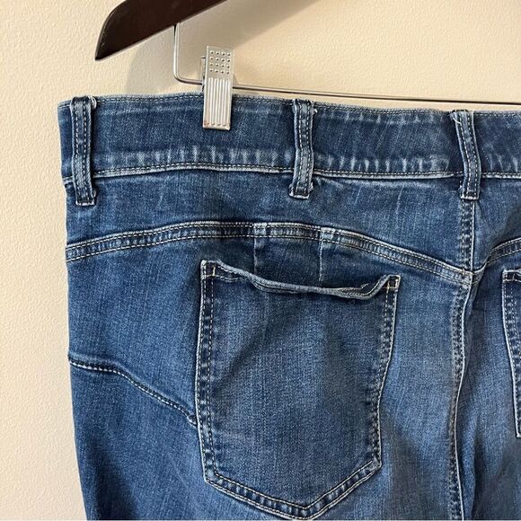 Torrid Bombshell Skinny Premium Stretch High-Rise Jean 24 Tall - Picture 8 of 16